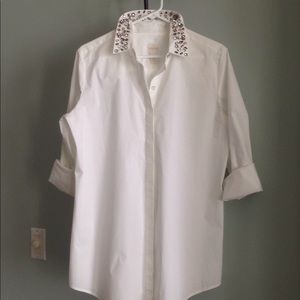 CHICO'S
BUTTON DOWN WITH GEMS